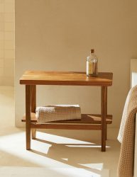 میز کنار حمام روتس